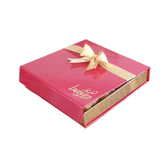 Experience the richness of flavor and premium quality with Lazizz Red Box (Dates) 28 pieces.